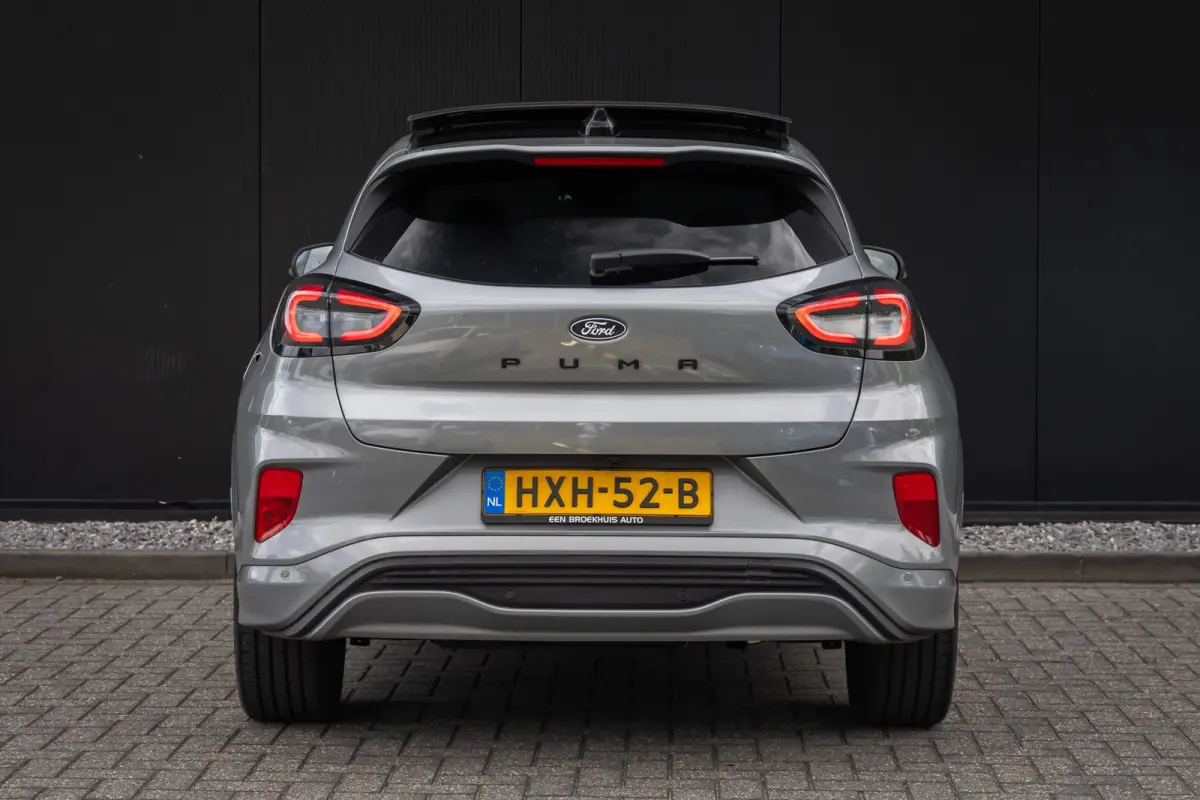 1.0 EcoBoost ST-Line X | Panoramadak | Adaptieve cruise | Matrix LED | B&O Audio | 360 camera | 19 INCH | Winter-pack