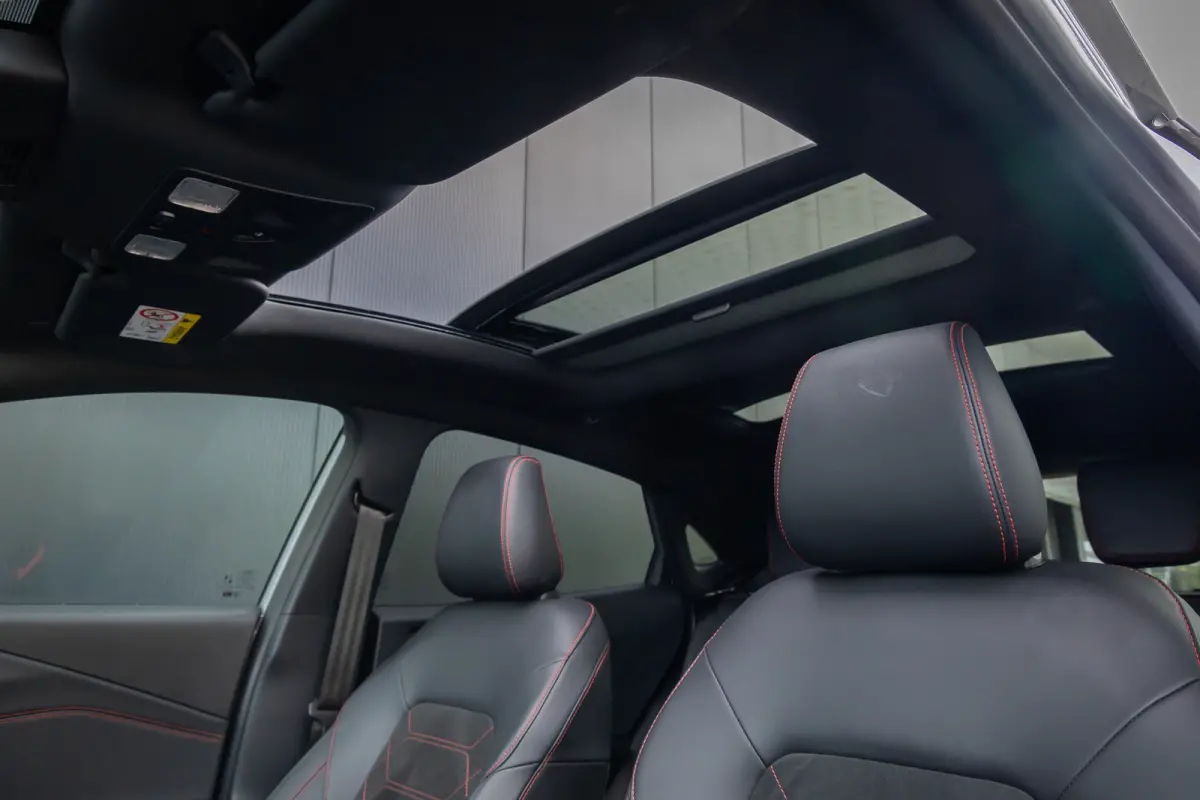 1.0 EcoBoost ST-Line X | Panoramadak | Adaptieve cruise | Matrix LED | B&O Audio | 360 camera | 19 INCH | Winter-pack