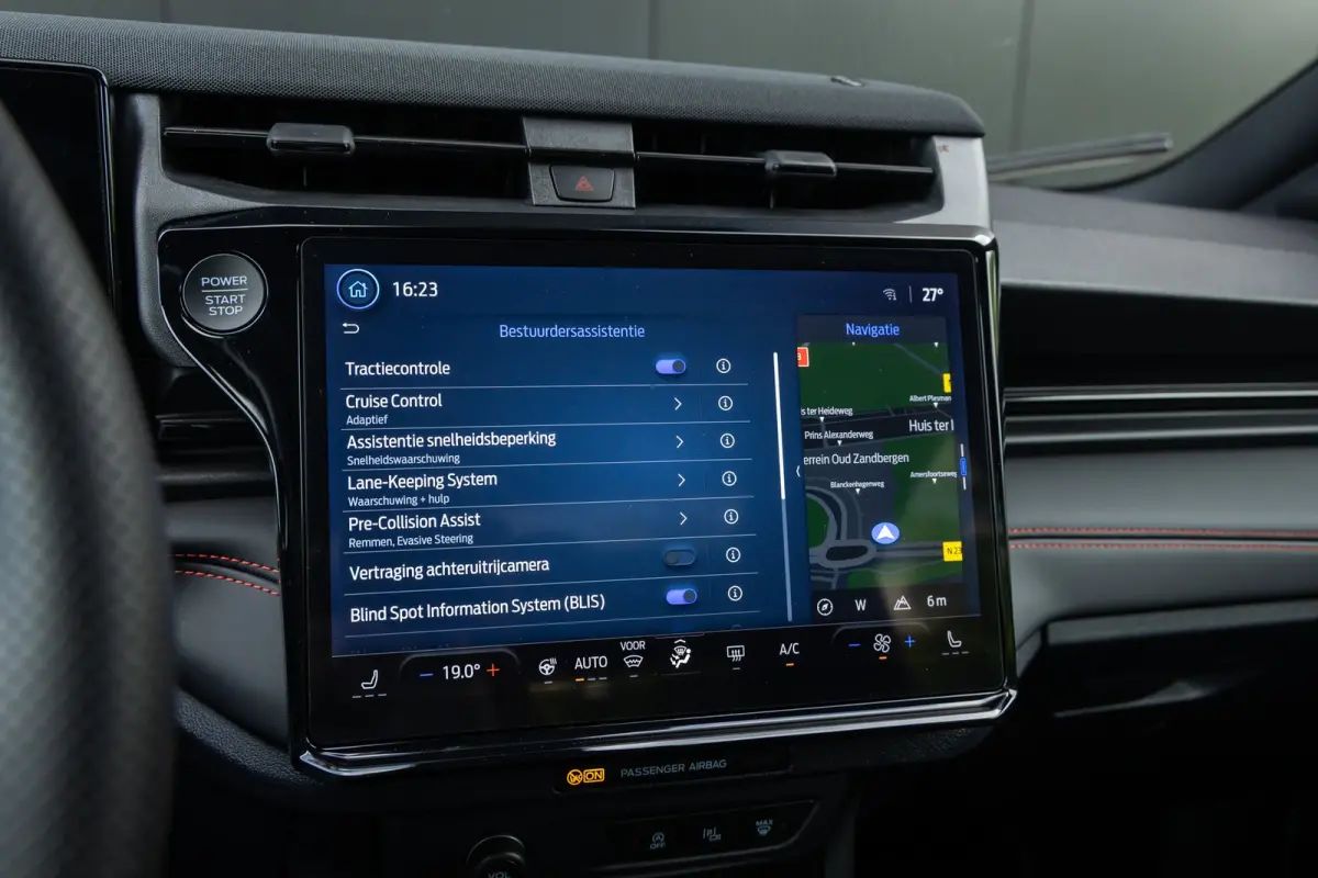 1.0 EcoBoost ST-Line X | Panoramadak | Adaptieve cruise | Matrix LED | B&O Audio | 360 camera | 19 INCH | Winter-pack