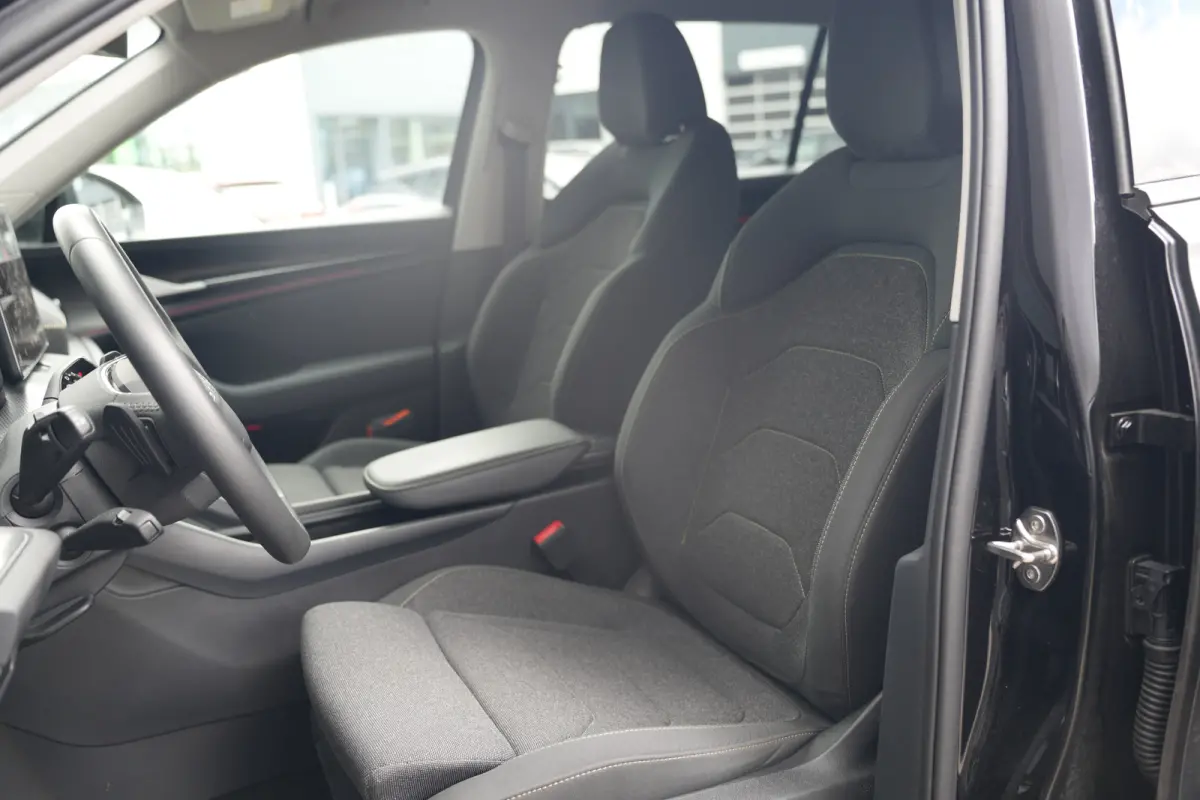 1.5 TSI 150 PK MHEV Business Edition 7p. | Adapt. Cruise | Trekhaak | Stoelverwarming | Carplay