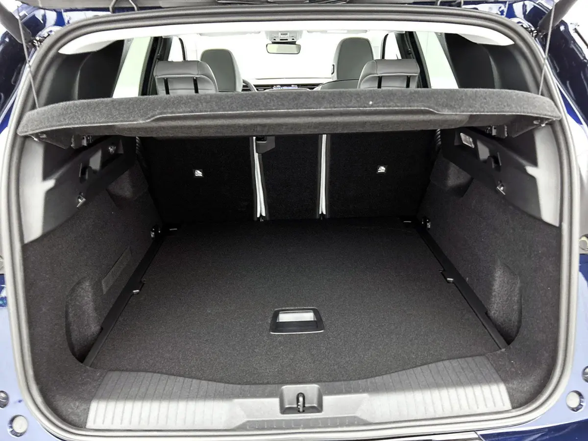 1.2 Hybrid 145pk Max Automaat | VOORRAAD VOORDEEL | Elektrische Bedienb. Bestuurdersstoel | Adaptieve Cruise Control | 360 Camera | Head-Up Display | Stoelverwarming/Verkoeling |
