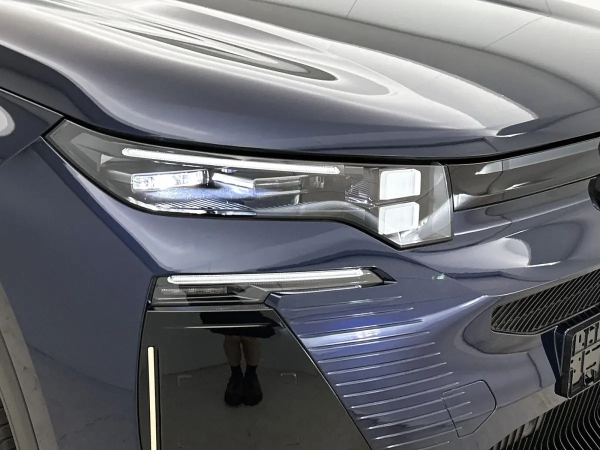 1.2 Hybrid 145pk Max Automaat | VOORRAAD VOORDEEL | Elektrische Bedienb. Bestuurdersstoel | Adaptieve Cruise Control | 360 Camera | Head-Up Display | Stoelverwarming/Verkoeling |