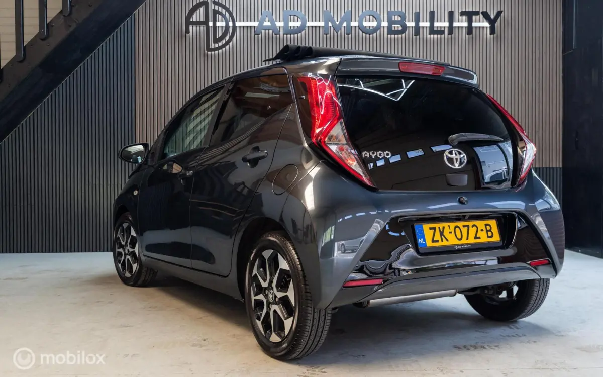 1.0 VVT-i x-cite Cabrio, Camera, Airco, DAB+