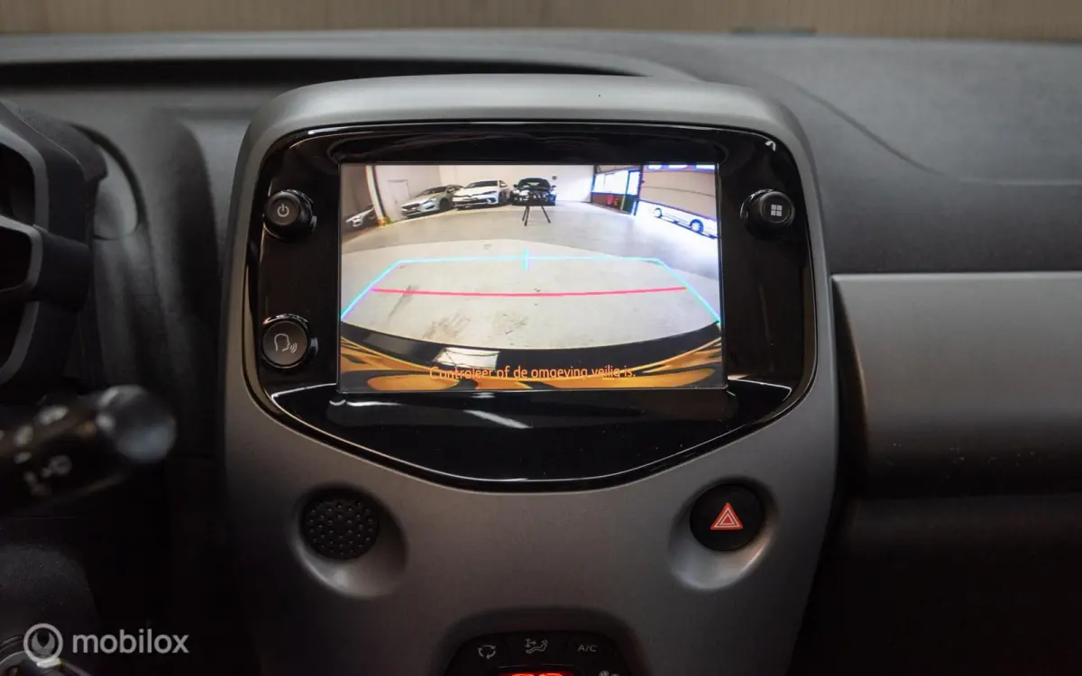 1.0 VVT-i x-cite Cabrio, Camera, Airco, DAB+