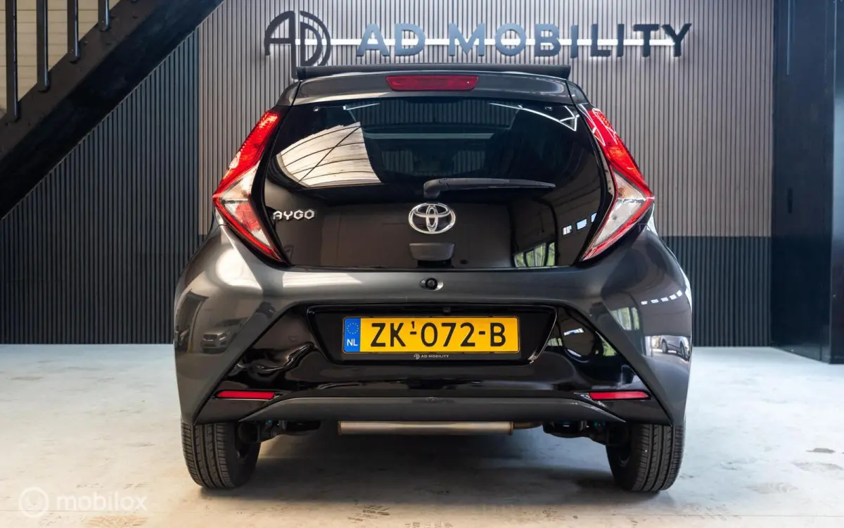 1.0 VVT-i x-cite Cabrio, Camera, Airco, DAB+