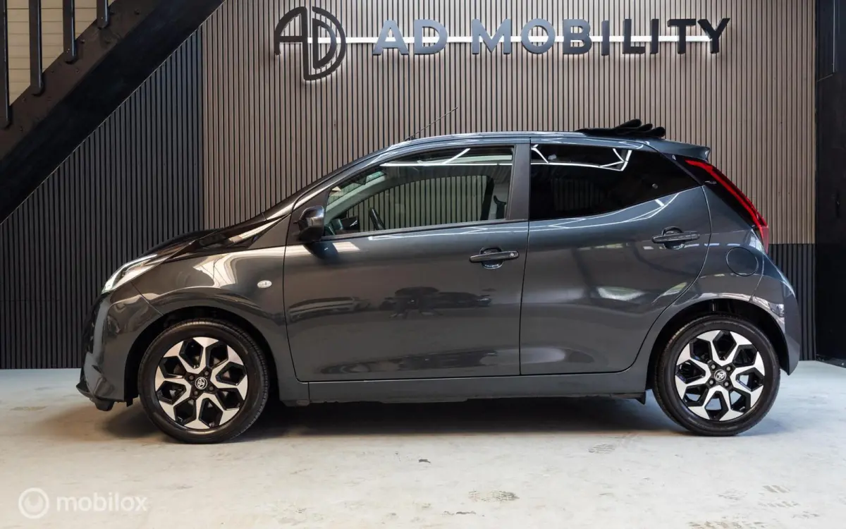 1.0 VVT-i x-cite Cabrio, Camera, Airco, DAB+