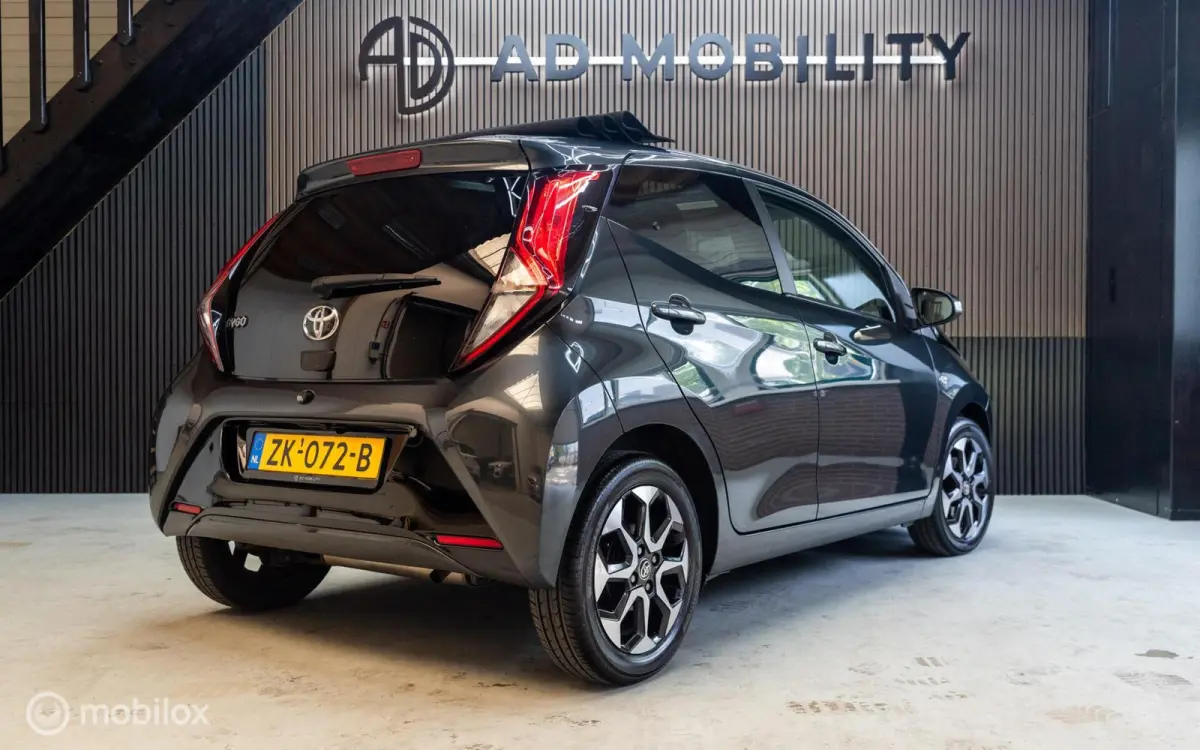 1.0 VVT-i x-cite Cabrio, Camera, Airco, DAB+