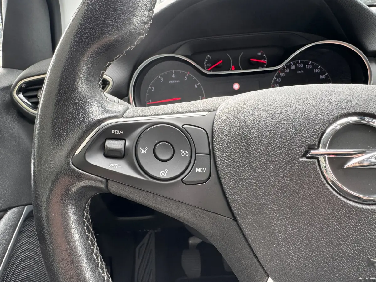 1.2 Turbo Elegance 110PK | Lage km stand! | Parkeersensoren | Navigatie | Cruise Control | Apple Carplay / Android Auto | AGR-Bestuurdersstoel | | Buitenspiegels elektrisch verstel- en verwa