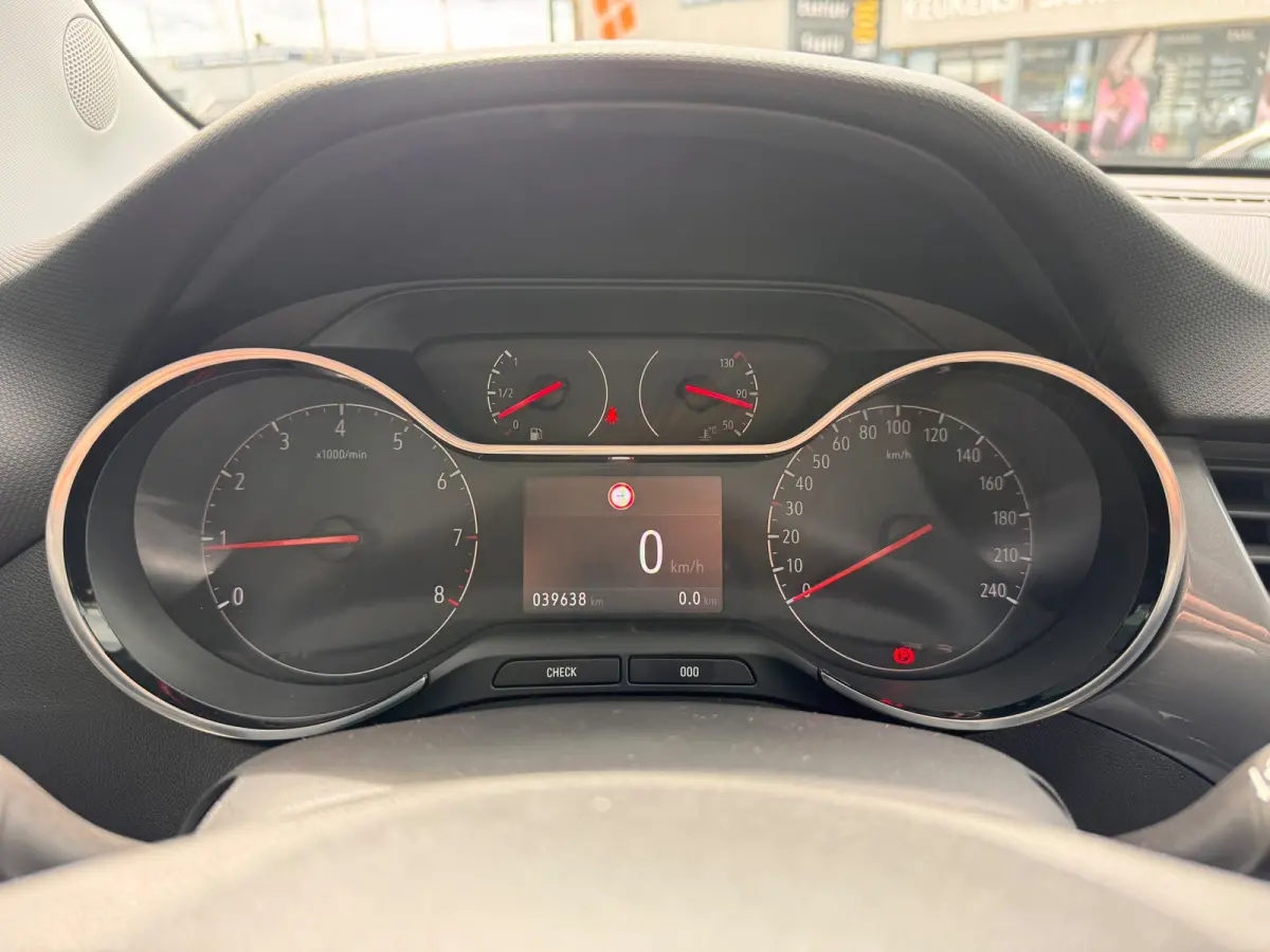 1.2 Turbo Elegance 110PK | Lage km stand! | Parkeersensoren | Navigatie | Cruise Control | Apple Carplay / Android Auto | AGR-Bestuurdersstoel | | Buitenspiegels elektrisch verstel- en verwa