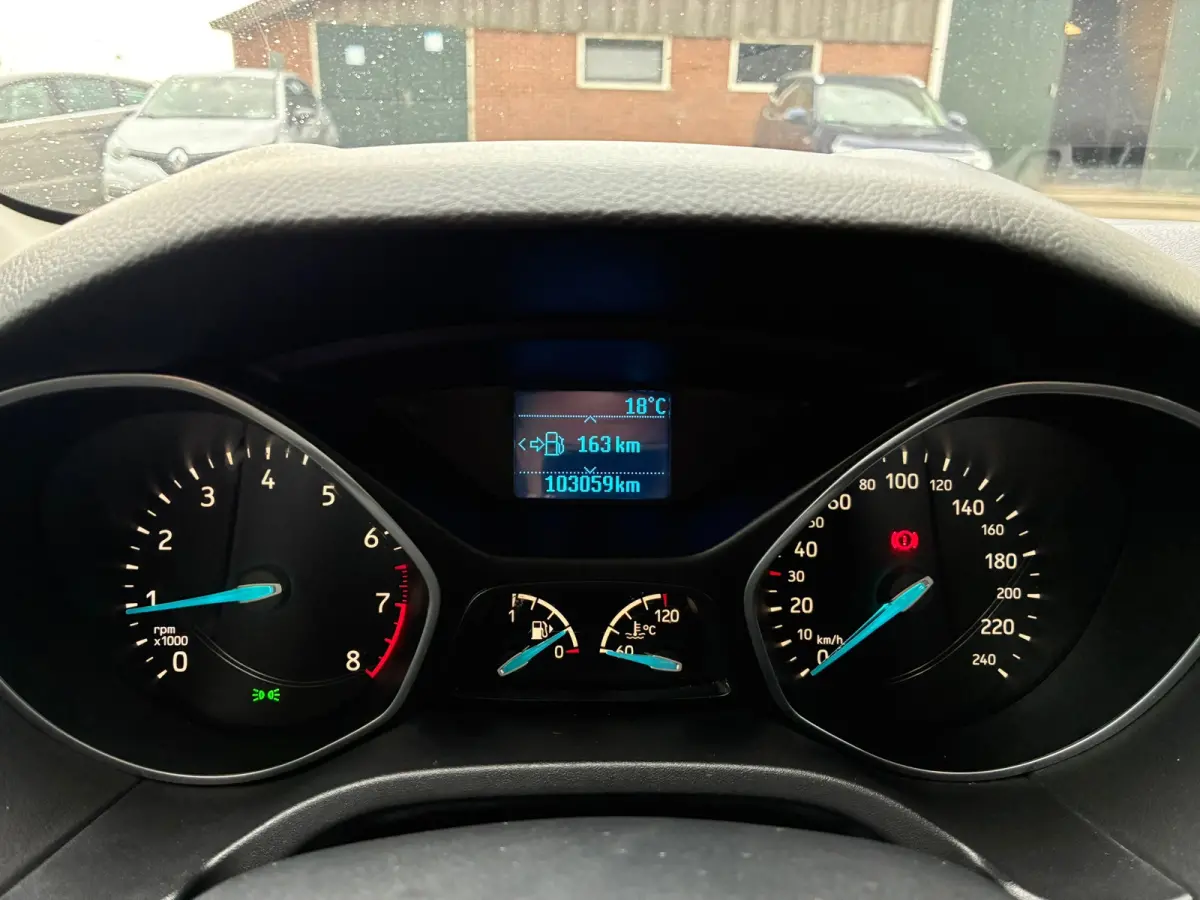 1.0 Trend | 103.000 km + Airco + Stoel verw. Nu € 6.975,-!!!