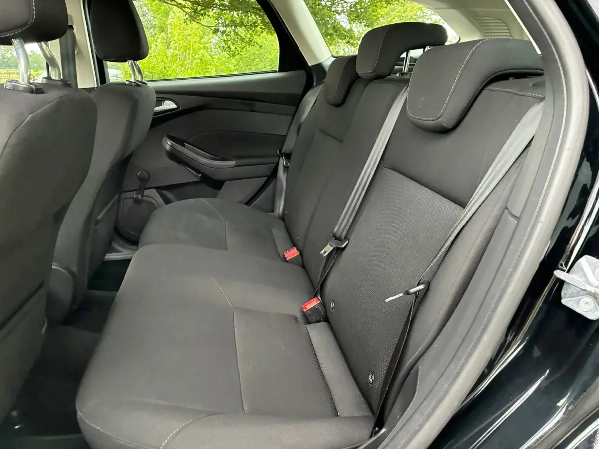 1.0 Trend | 103.000 km + Airco + Stoel verw. Nu € 6.975,-!!!
