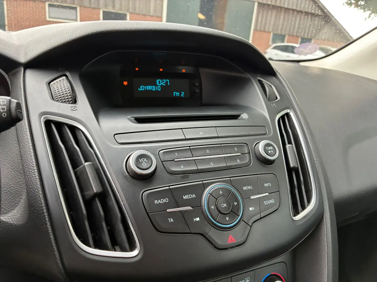 1.0 Trend | 103.000 km + Airco + Stoel verw. Nu € 6.975,-!!!