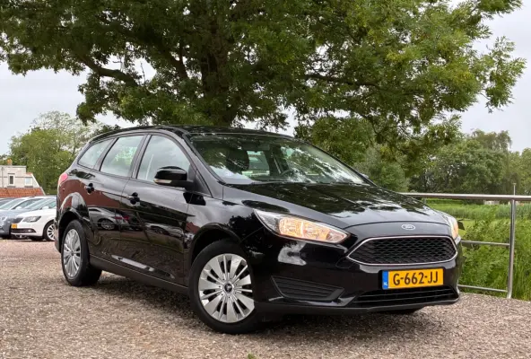 1.0 Trend | 103.000 km + Airco + Stoel verw. Nu € 6.975,-!!!