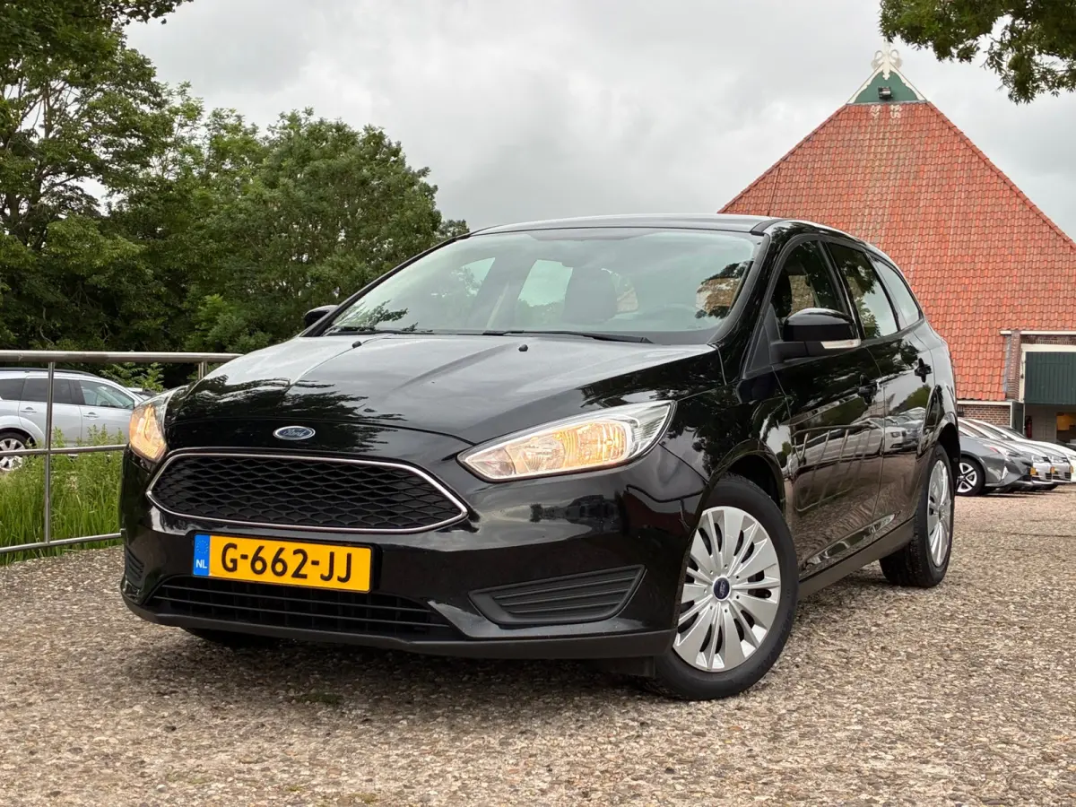 1.0 Trend | 103.000 km + Airco + Stoel verw. Nu € 6.975,-!!!