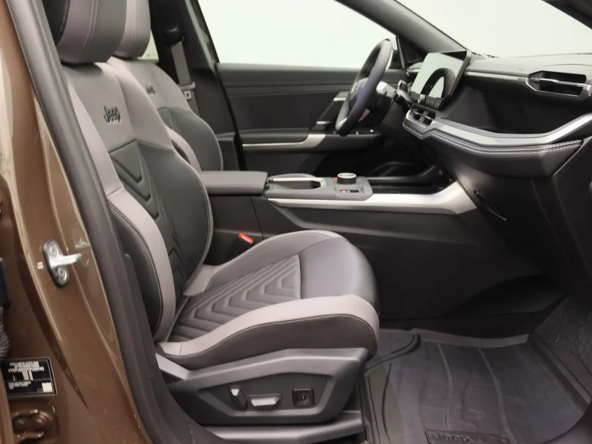 1.6 e-Hybrid Plug-In First Edition | Open dak | Demo | Tot 8 jaar garantie |