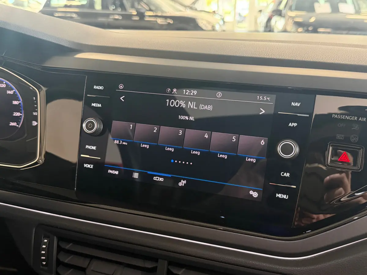 1.0 TSI R-LINE|NAVIGATIE|ECC AIRCO|PANORAMA|CRUISE