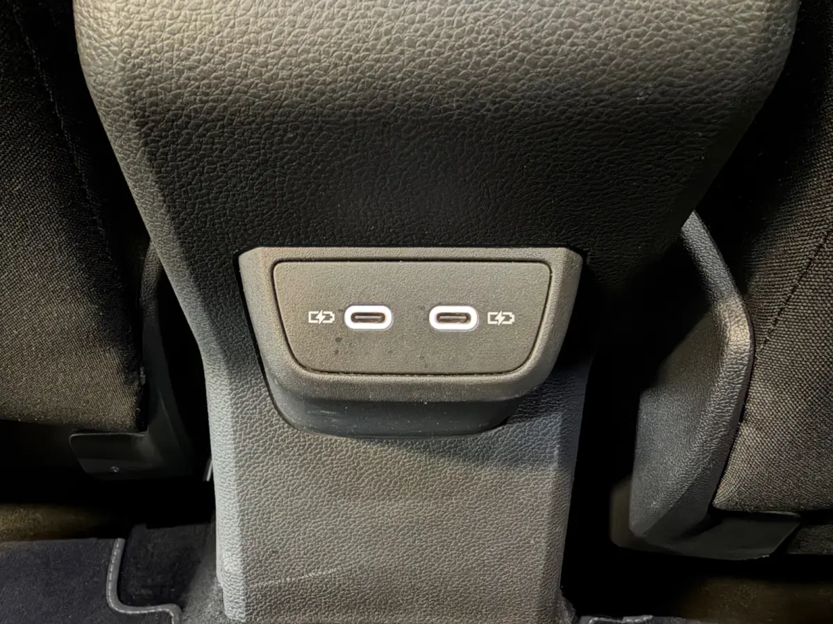 1.0 TSI R-LINE|NAVIGATIE|ECC AIRCO|PANORAMA|CRUISE