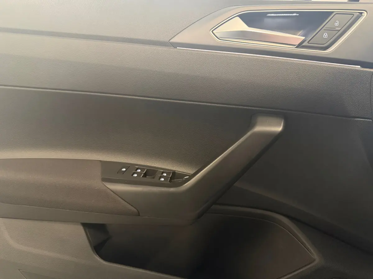 1.0 TSI R-LINE|NAVIGATIE|ECC AIRCO|PANORAMA|CRUISE