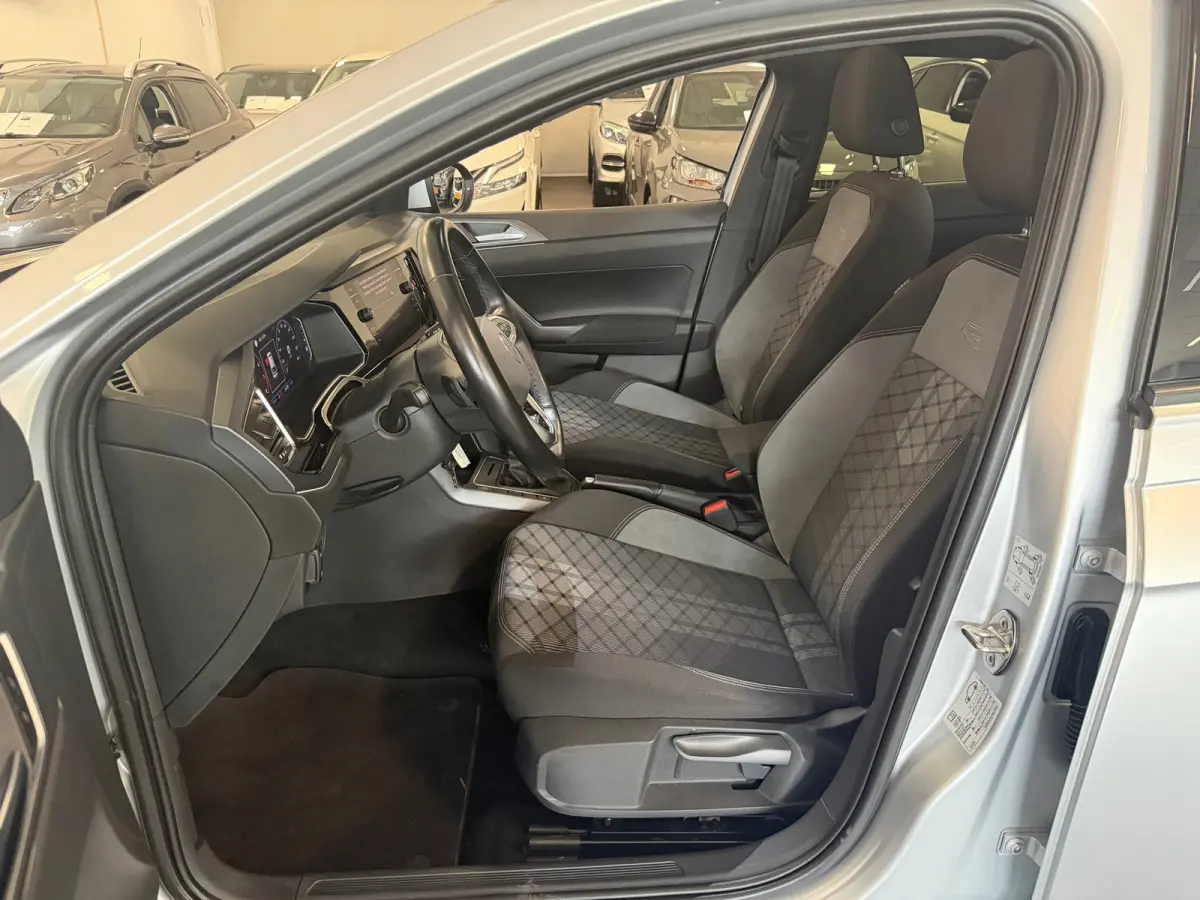 1.0 TSI R-LINE|NAVIGATIE|ECC AIRCO|PANORAMA|CRUISE