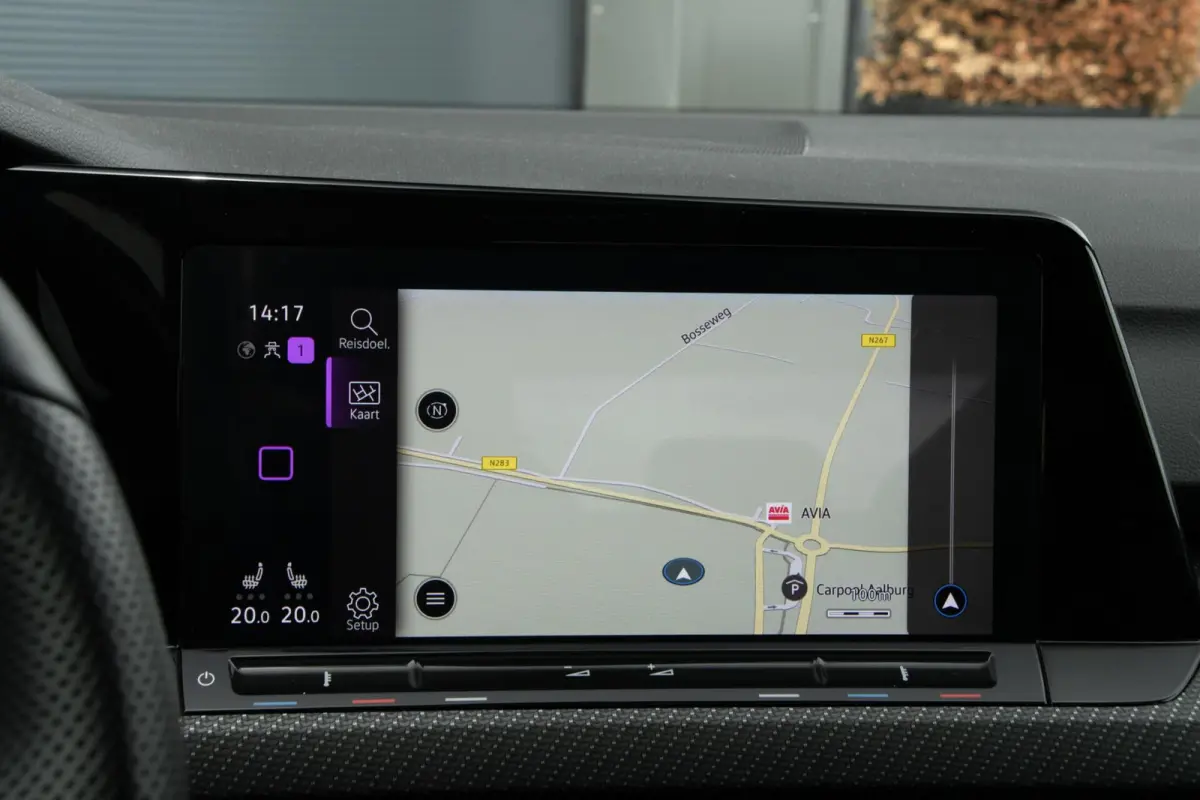 1.5 eTSI R-Line | Pano | DAB | HUD | Camera