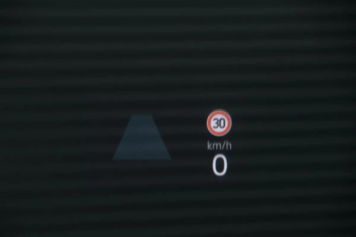 1.5 eTSI R-Line | Pano | DAB | HUD | Camera