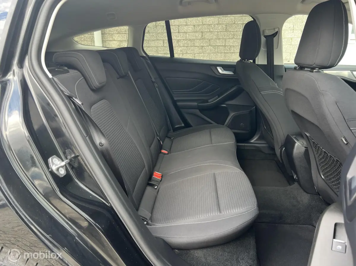 1.0 EcoBoost Titanium Buss. Volle uitvoerin