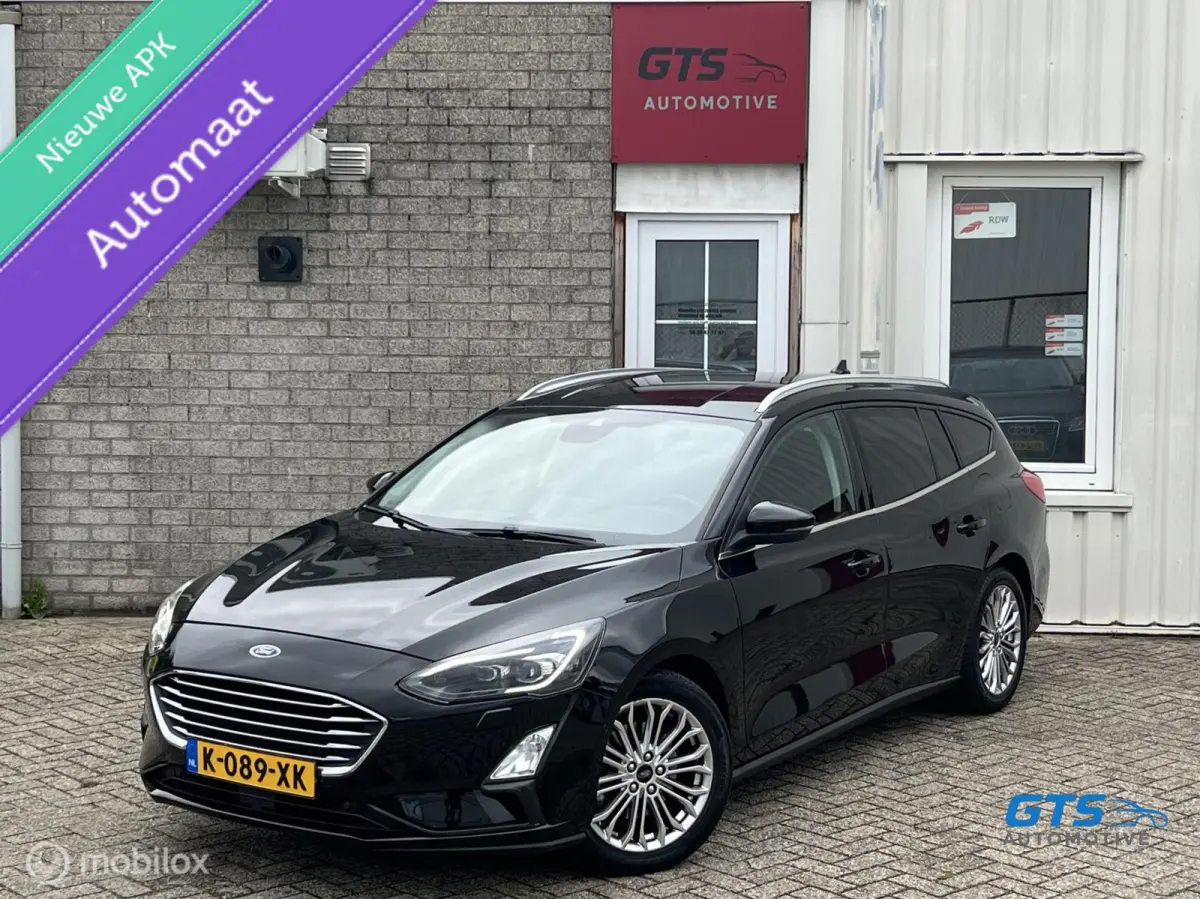 1.0 EcoBoost Titanium Buss. Volle uitvoerin