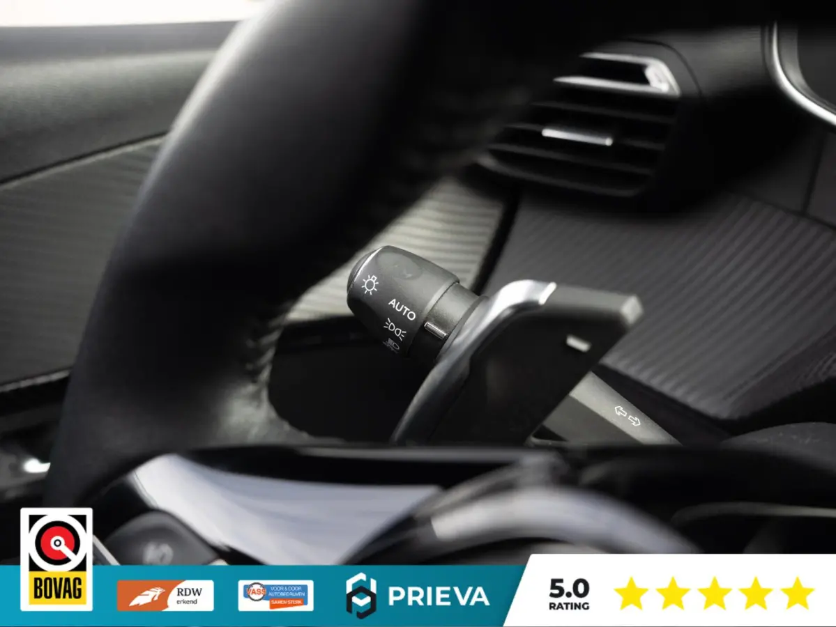 1.2 PureTech Allure Automaat 100PK | Dealer Onderhouden | Apple/Android auto | Navigatie | Cruise Control