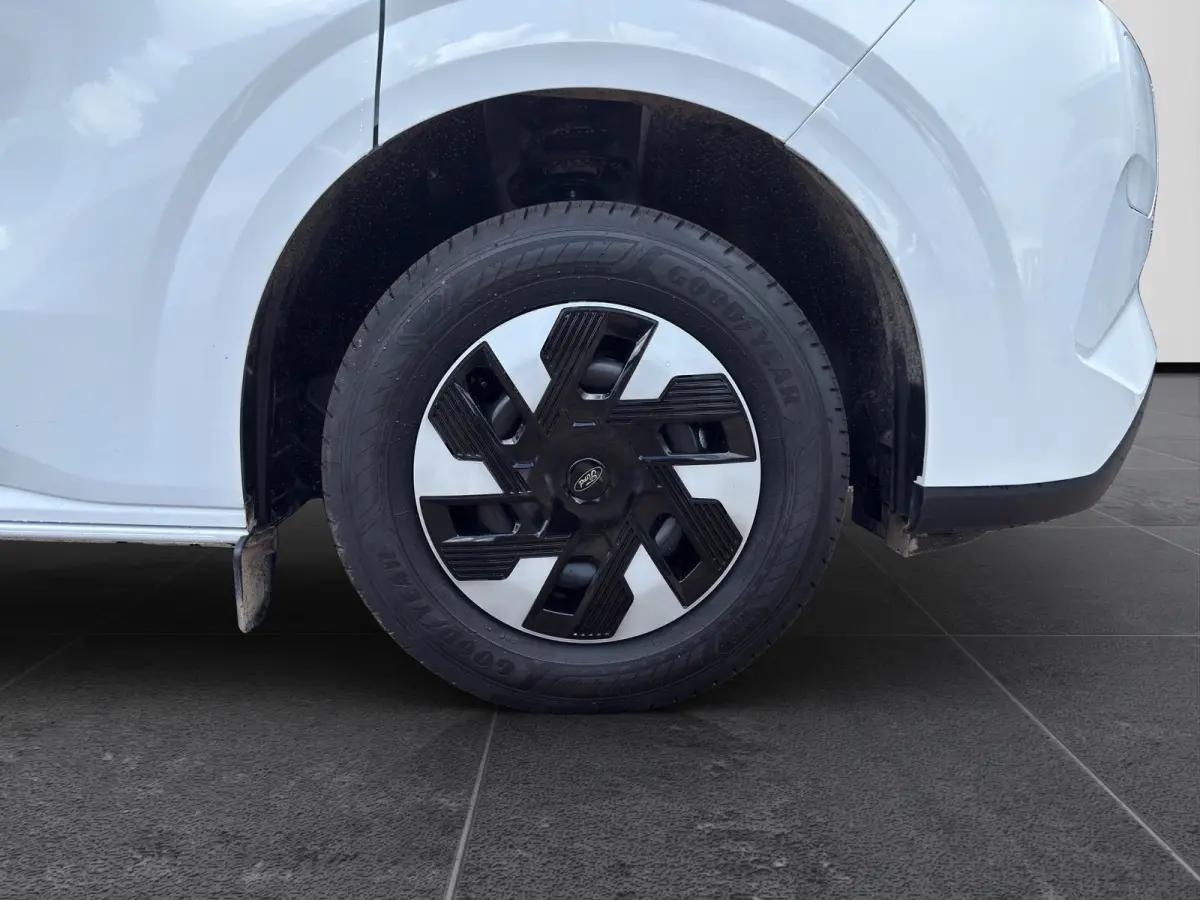 Transit E-Custom Trend 136pk L1 RWD | Nieuw | Ford Protect 2 + 3 garantie | 2.300 kg Trekgewicht | Elektrisch |