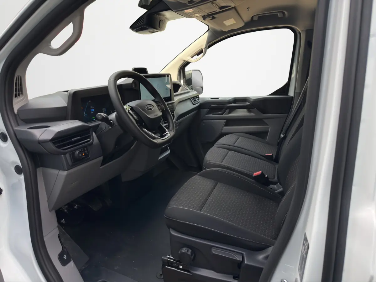 Transit E-Custom Trend 136pk L1 RWD | Nieuw | Ford Protect 2 + 3 garantie | 2.300 kg Trekgewicht | Elektrisch |