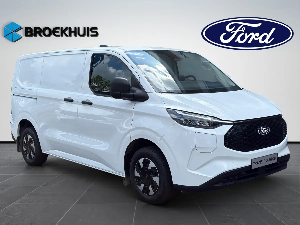 Transit E-Custom Trend 136pk L1 RWD | Nieuw | Ford Protect 2 + 3 garantie | 2.300 kg Trekgewicht | Elektrisch |