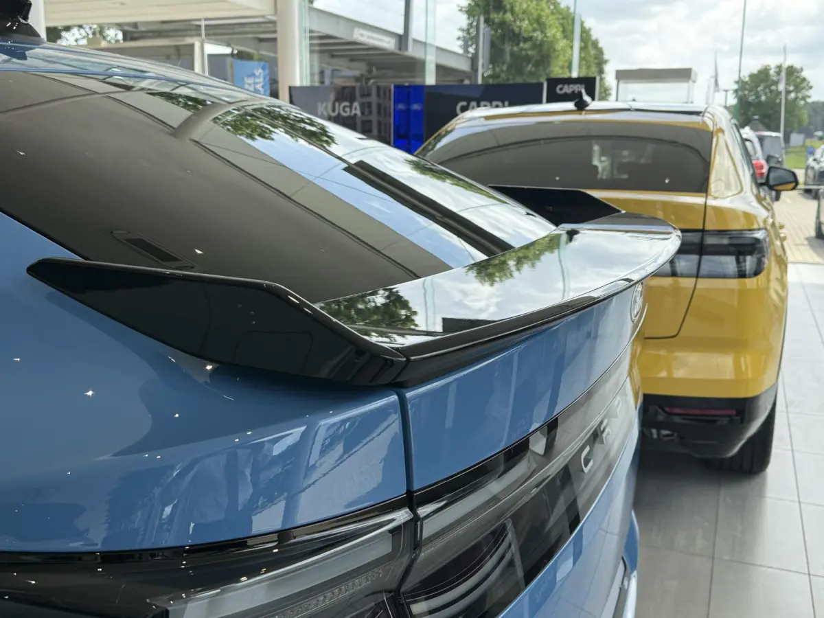 Collection Extended Range RWD 79 kWh | Unieke uitvoering! | Sportieve BODYKIT | €1500 Ford Voordeel | Adaptieve Cruise Control | Head-up display | Stoel/stuurverwarming | B&O Audio | Elek.