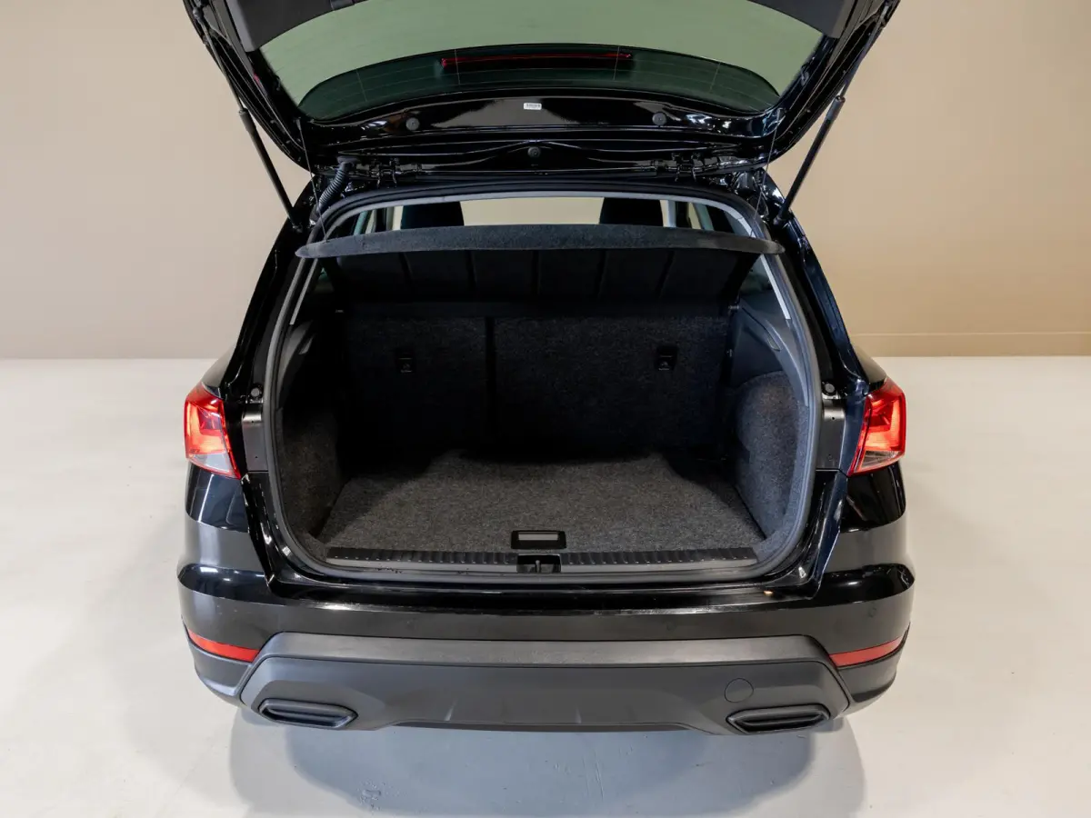 1.0 EcoTSI Style Business Connect / 116pk / Stoelverwarming / Automatische klimaatregeling /