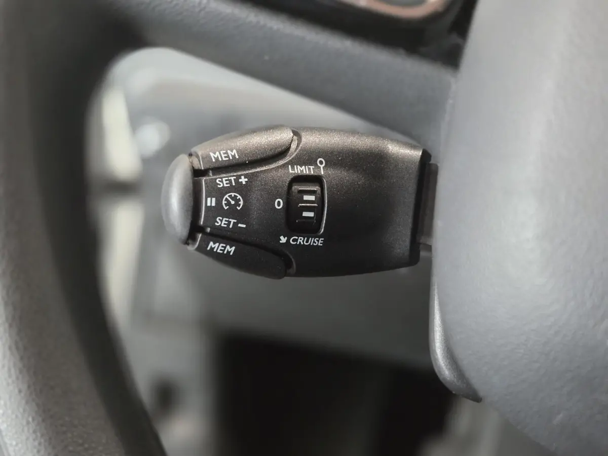 1.2 Feel Comfort | Zeer Zuinig! | | Airco | Navigatie | Apple Carplay / Android Auto