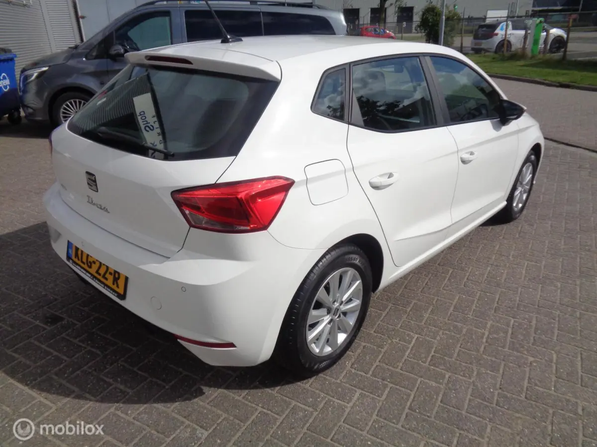1.0 MPI Style/Airco/PDC/Lm velgen/1st eig/LED/Slechts 52000km/Heel zuinig in verbruik!