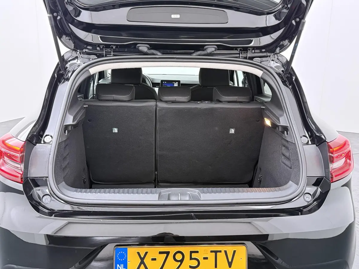 TCe 90 GPF Evolution | Navigatie | Lichtmetalen velgen | Privacy Glas |
