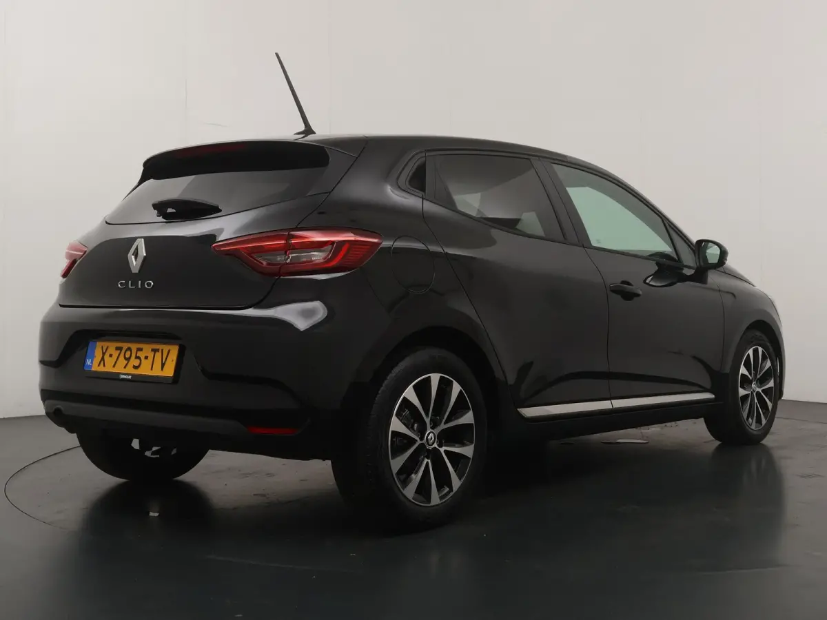 TCe 90 GPF Evolution | Navigatie | Lichtmetalen velgen | Privacy Glas |