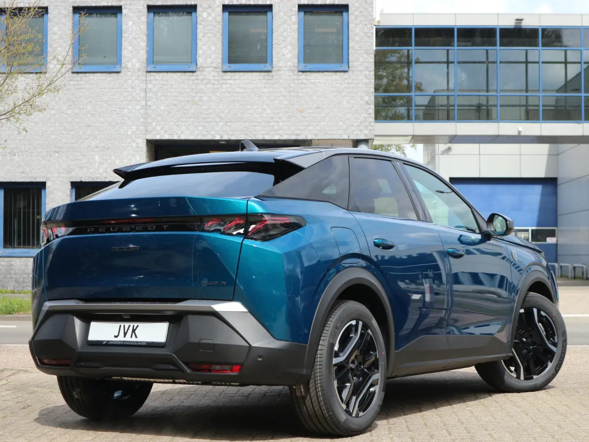 1.2 Hybrid 145 GT / 360 Camera / Navigatie / Elektrische Klep