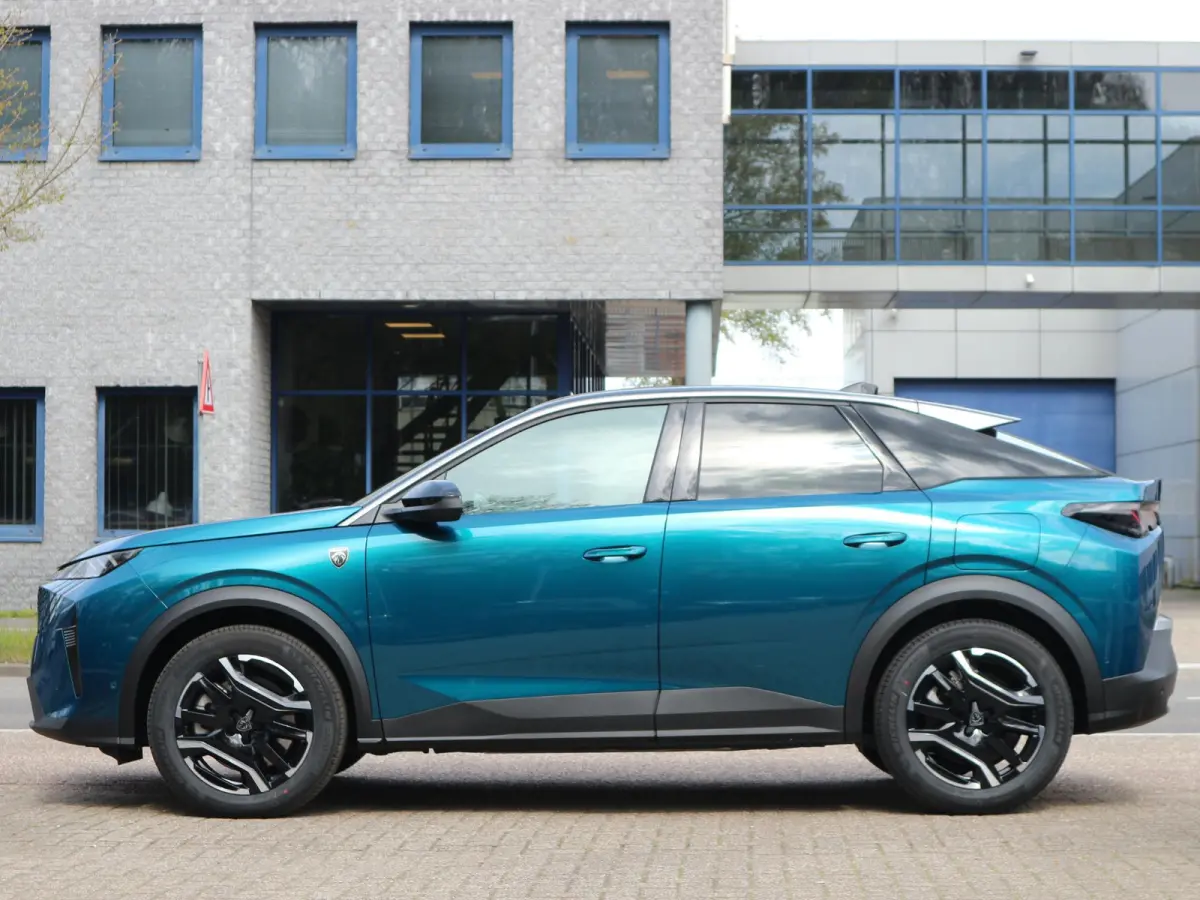 1.2 Hybrid 145 GT / 360 Camera / Navigatie / Elektrische Klep