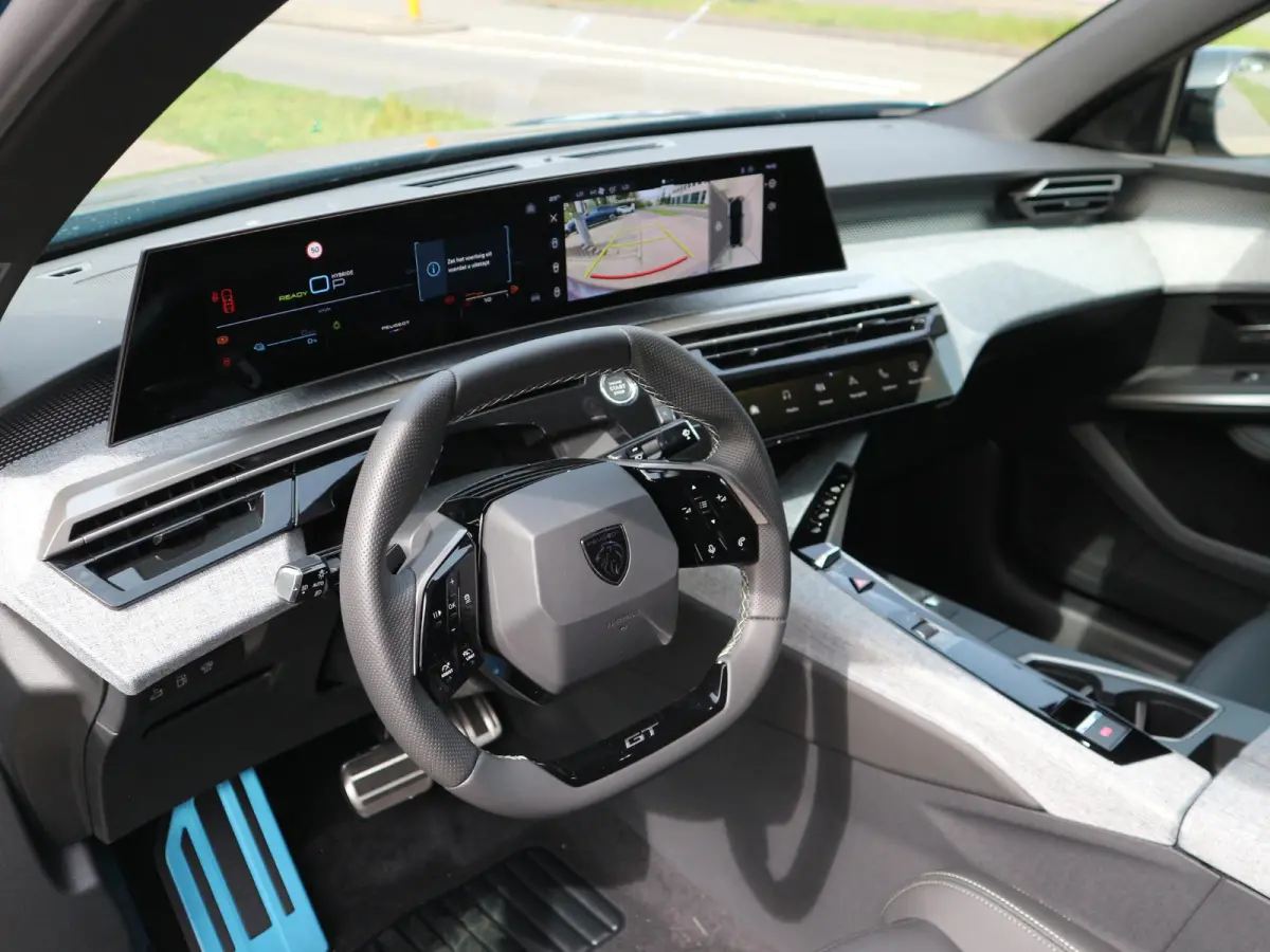 1.2 Hybrid 145 GT / 360 Camera / Navigatie / Elektrische Klep