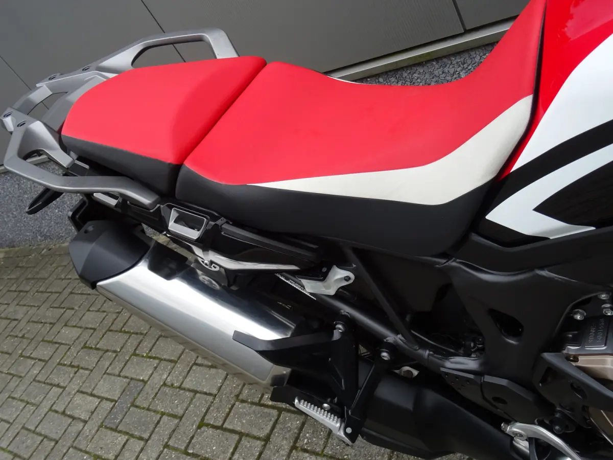 CRF 1000 AFRICA TWIN
