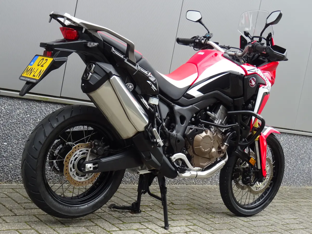 CRF 1000 AFRICA TWIN