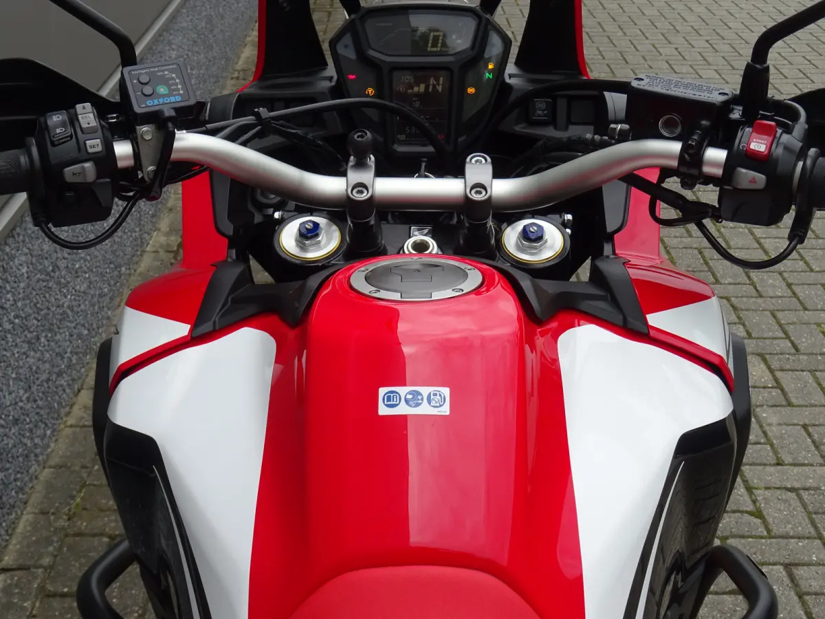CRF 1000 AFRICA TWIN