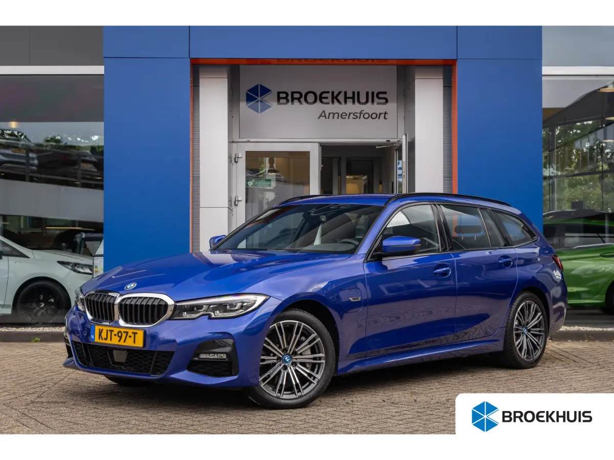 330e Business Edition Plus | M-pakket | Cruise adaptief | Laser LED | Stoel+stuur verwarming | Camera | Winterset | Elektrisch bedienbare achterklep | Apple Carplay/Android Auto | Achteruitr