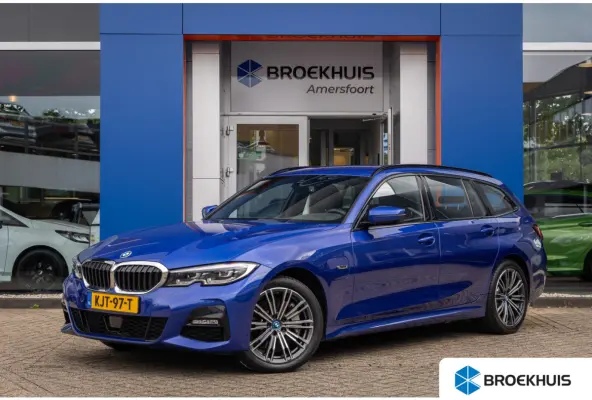 330e Business Edition Plus | M-pakket | Cruise adaptief | Laser LED | Stoel+stuur verwarming | Camera | Winterset | Elektrisch bedienbare achterklep | Apple Carplay/Android Auto | Achteruitr