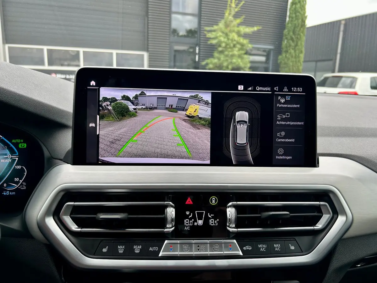 XDrive30e M-sport