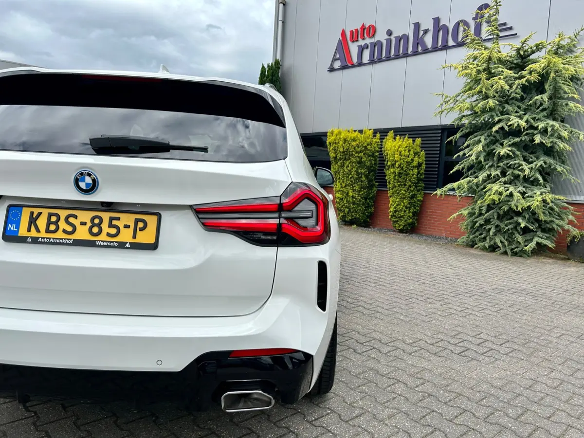 XDrive30e M-sport