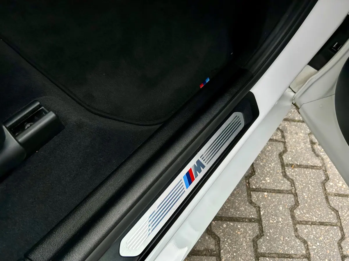 XDrive30e M-sport