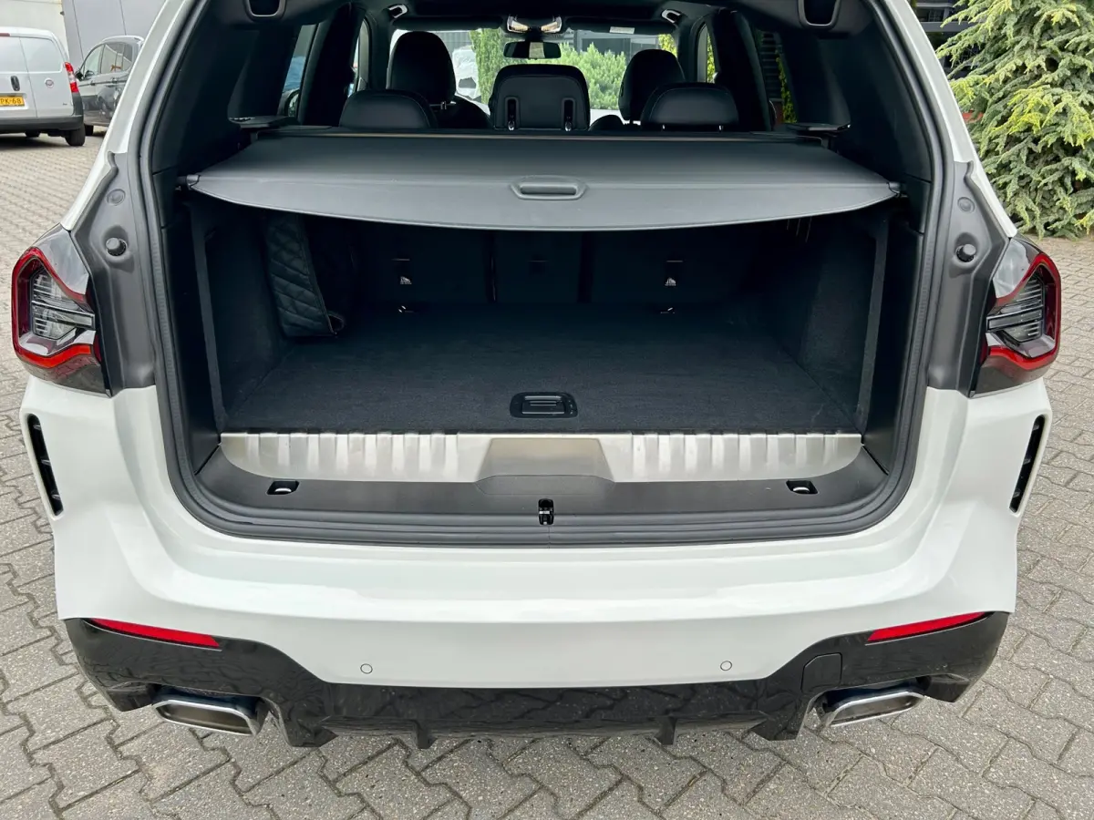 XDrive30e M-sport