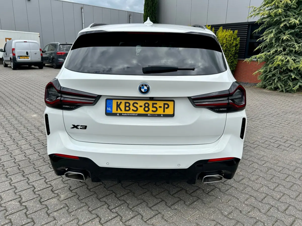 XDrive30e M-sport